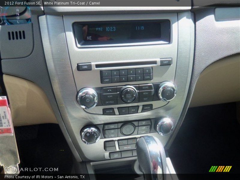 White Platinum Tri-Coat / Camel 2012 Ford Fusion SE