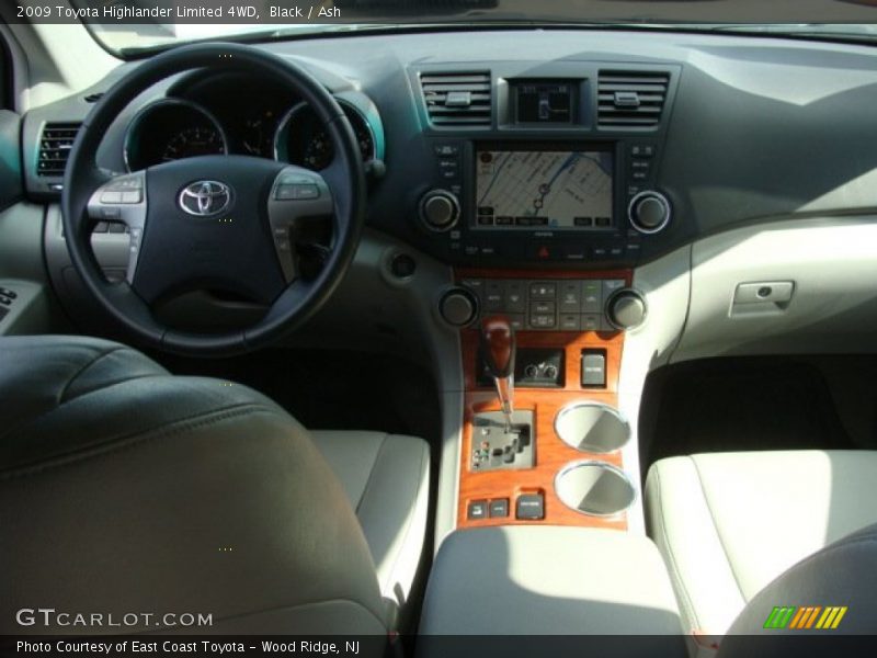 Black / Ash 2009 Toyota Highlander Limited 4WD