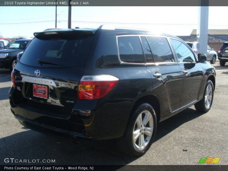 Black / Ash 2010 Toyota Highlander Limited 4WD