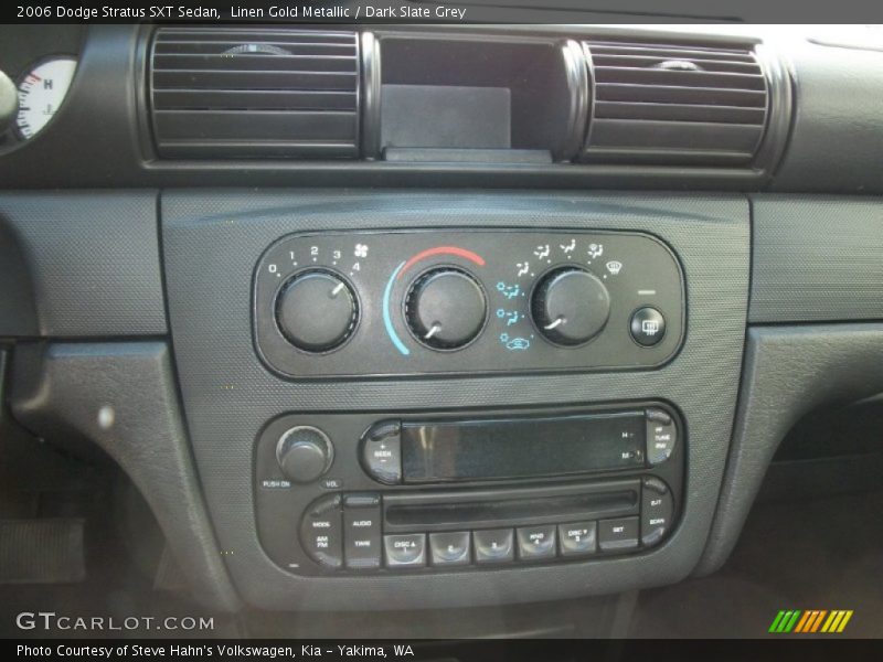 Linen Gold Metallic / Dark Slate Grey 2006 Dodge Stratus SXT Sedan