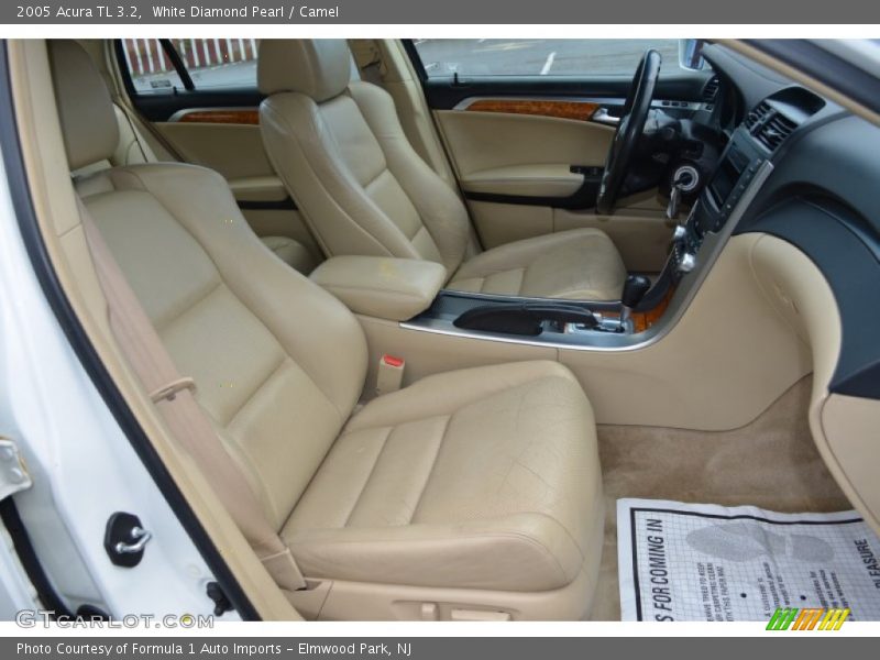 White Diamond Pearl / Camel 2005 Acura TL 3.2