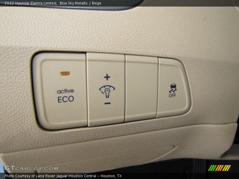 Controls of 2012 Elantra Limited