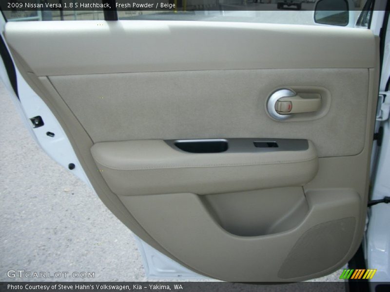 Fresh Powder / Beige 2009 Nissan Versa 1.8 S Hatchback