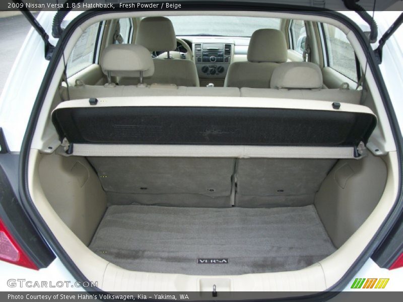 Fresh Powder / Beige 2009 Nissan Versa 1.8 S Hatchback