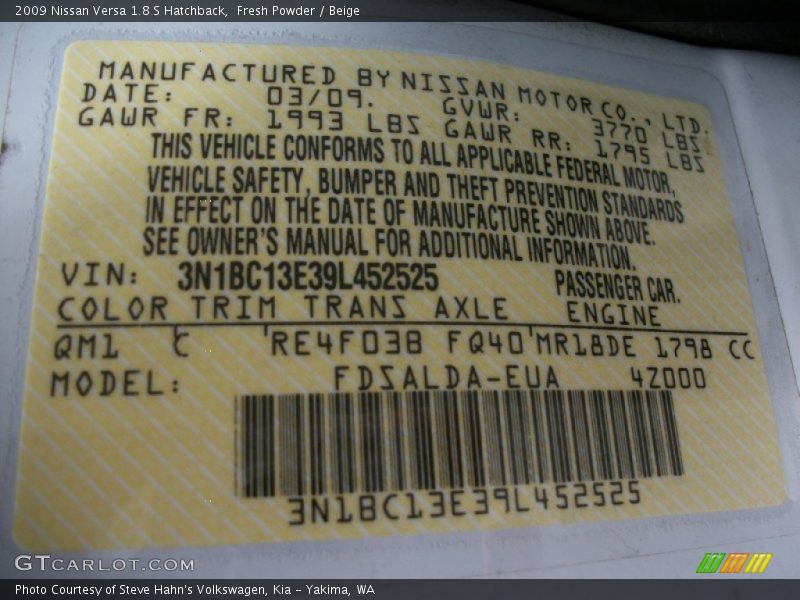 Fresh Powder / Beige 2009 Nissan Versa 1.8 S Hatchback