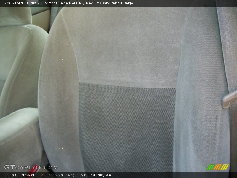 Arizona Beige Metallic / Medium/Dark Pebble Beige 2006 Ford Taurus SE