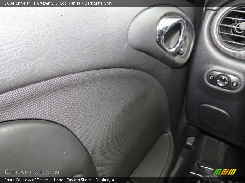 Cool Vanilla / Dark Slate Gray 2004 Chrysler PT Cruiser GT
