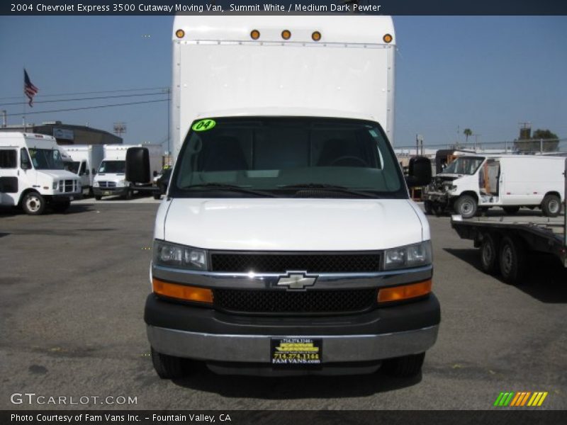 Summit White / Medium Dark Pewter 2004 Chevrolet Express 3500 Cutaway Moving Van