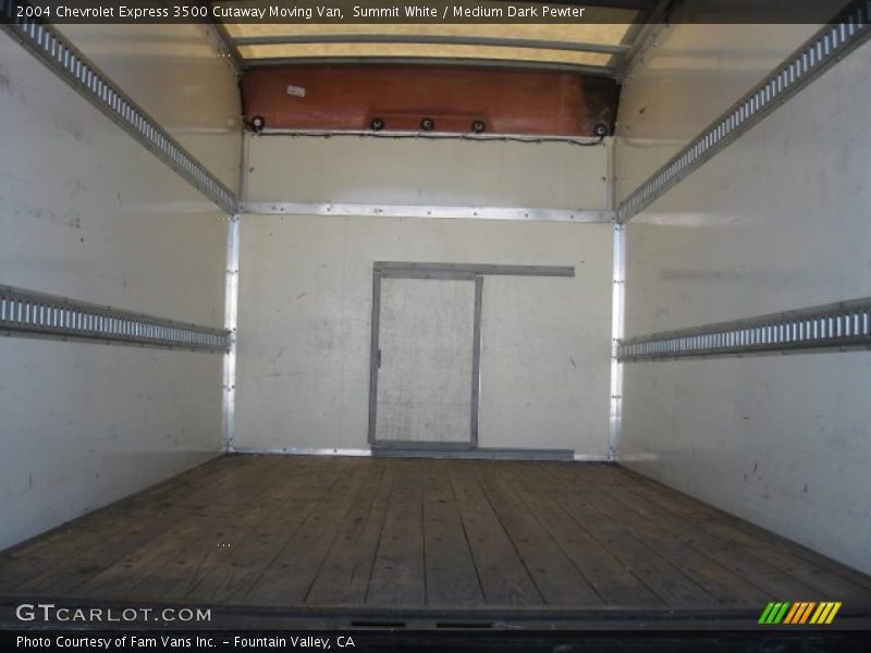 Summit White / Medium Dark Pewter 2004 Chevrolet Express 3500 Cutaway Moving Van