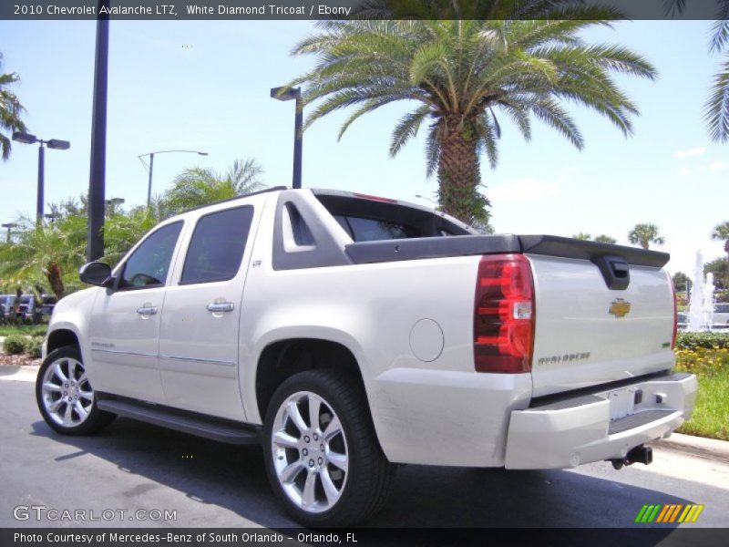 White Diamond Tricoat / Ebony 2010 Chevrolet Avalanche LTZ