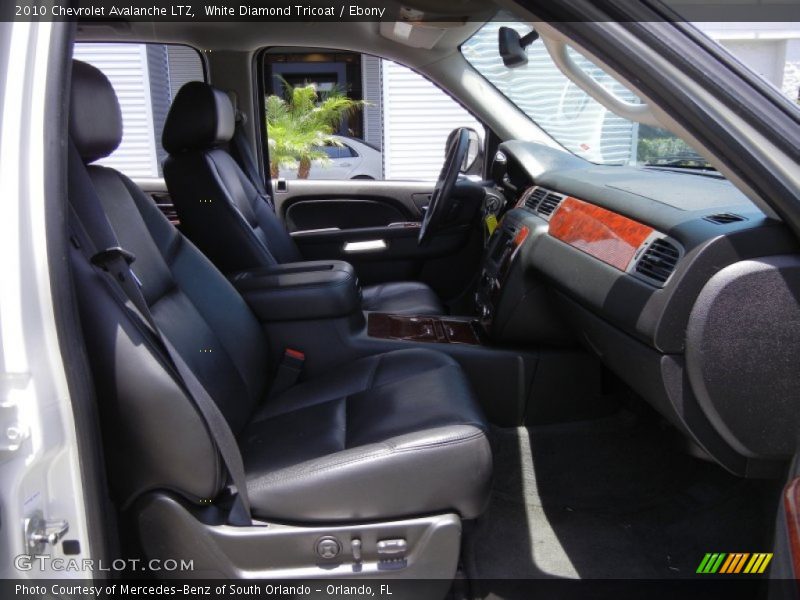 White Diamond Tricoat / Ebony 2010 Chevrolet Avalanche LTZ