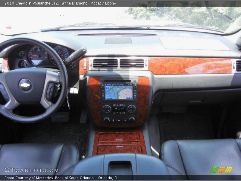 White Diamond Tricoat / Ebony 2010 Chevrolet Avalanche LTZ