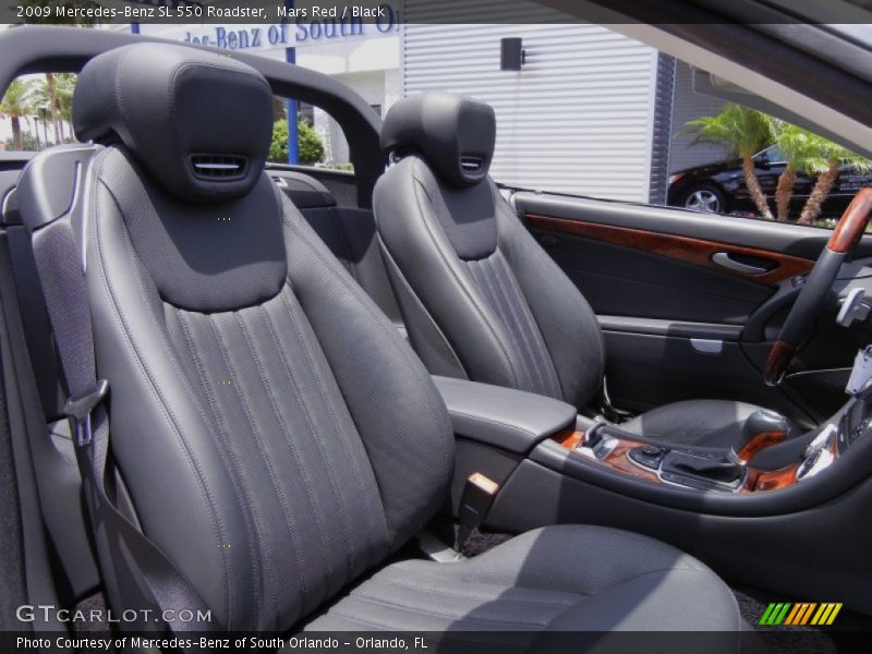 Front Seat of 2009 SL 550 Roadster