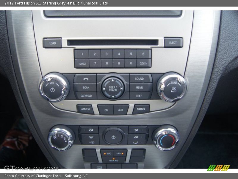 Sterling Grey Metallic / Charcoal Black 2012 Ford Fusion SE