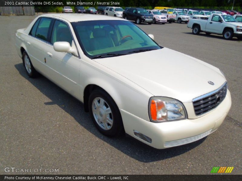 White Diamond / Neutral Shale 2001 Cadillac DeVille DHS Sedan