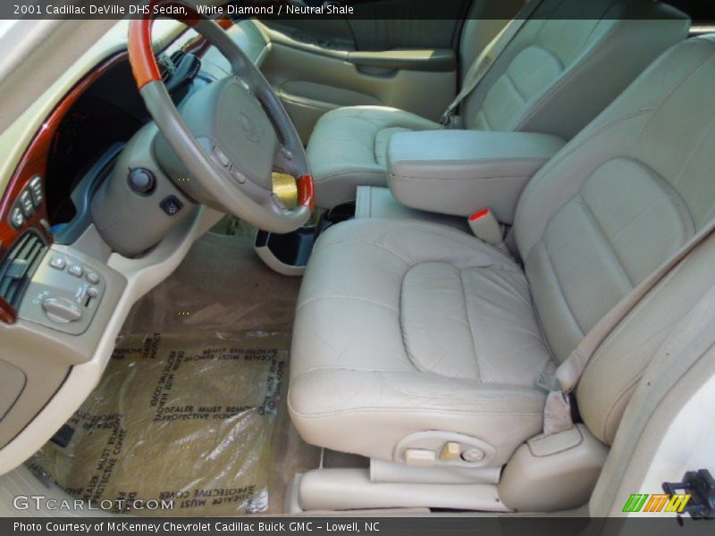  2001 DeVille DHS Sedan Neutral Shale Interior