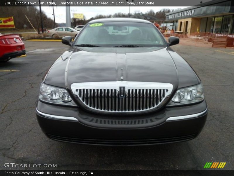 Charcoal Beige Metallic / Medium Light Stone/Dark Stone 2005 Lincoln Town Car Sedan