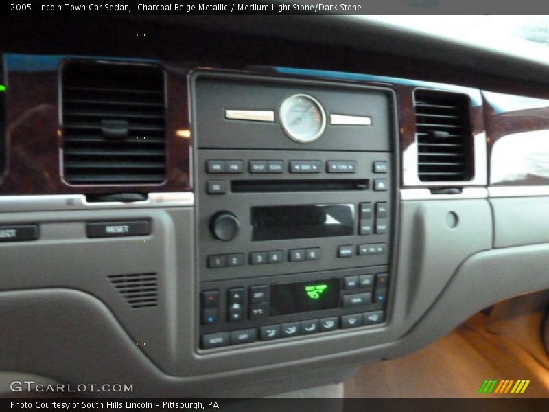 Charcoal Beige Metallic / Medium Light Stone/Dark Stone 2005 Lincoln Town Car Sedan
