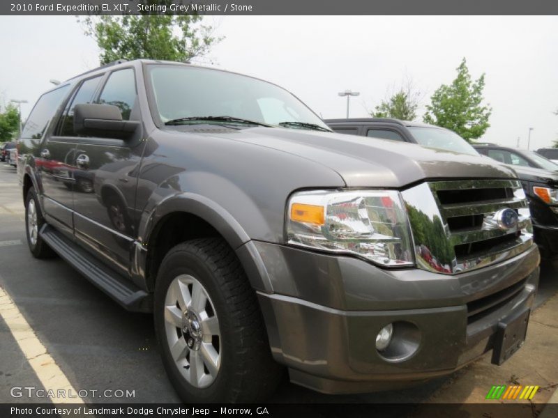 Front 3/4 View of 2010 Expedition EL XLT