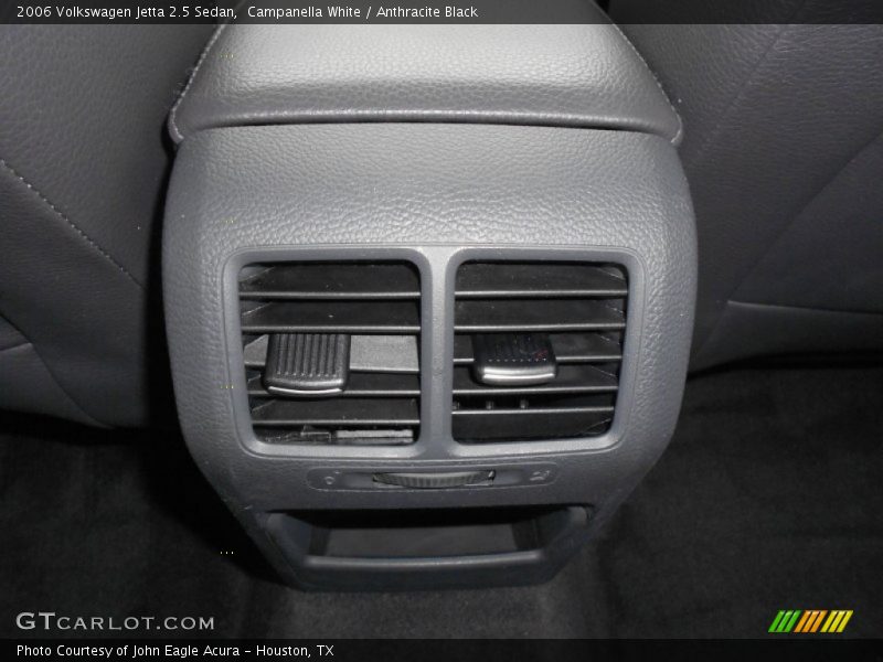 Campanella White / Anthracite Black 2006 Volkswagen Jetta 2.5 Sedan