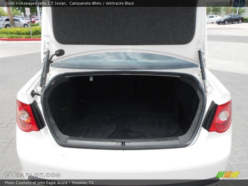 Campanella White / Anthracite Black 2006 Volkswagen Jetta 2.5 Sedan