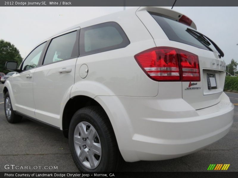 White / Black 2012 Dodge Journey SE