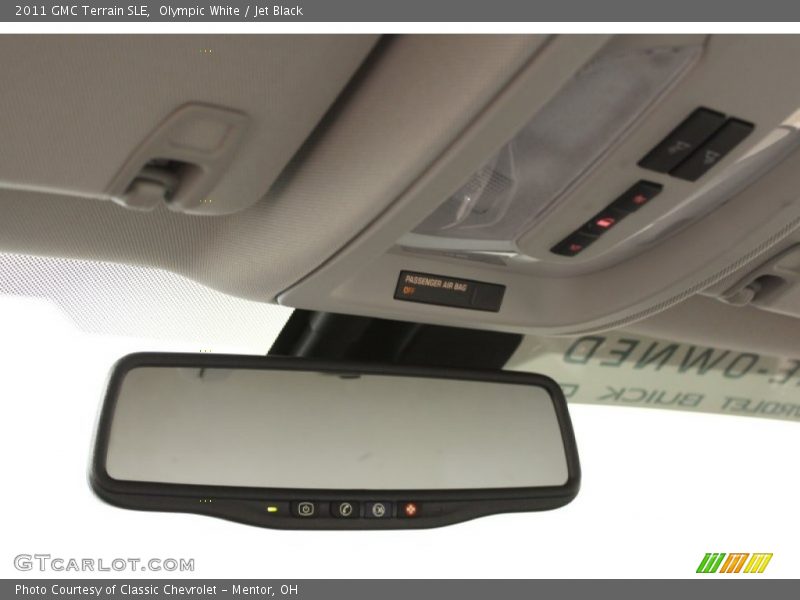 Olympic White / Jet Black 2011 GMC Terrain SLE