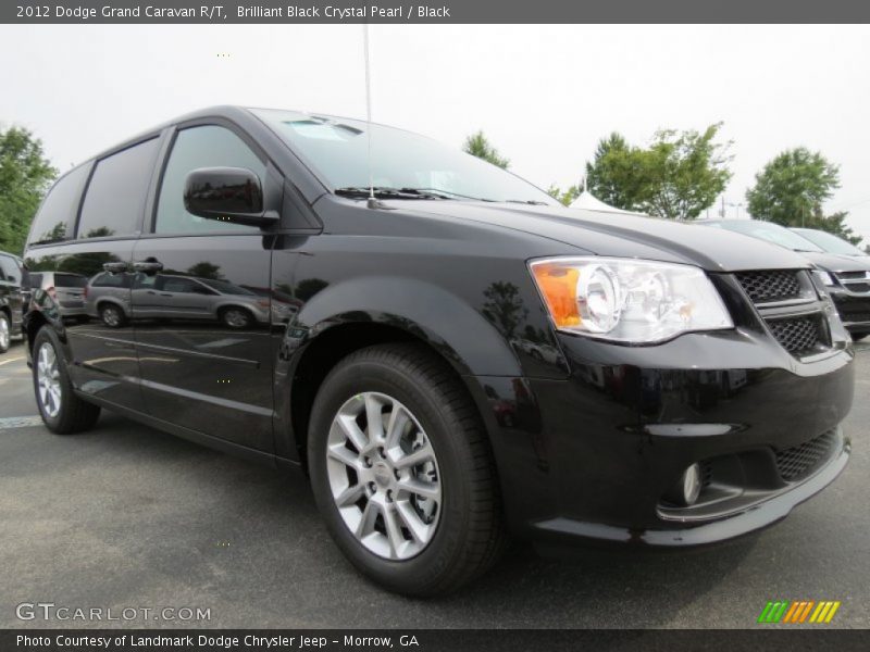 Front 3/4 View of 2012 Grand Caravan R/T