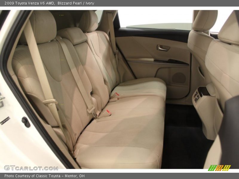 Blizzard Pearl / Ivory 2009 Toyota Venza V6 AWD