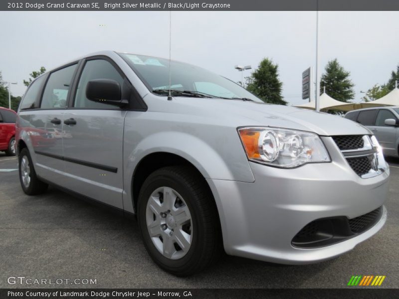 Bright Silver Metallic / Black/Light Graystone 2012 Dodge Grand Caravan SE