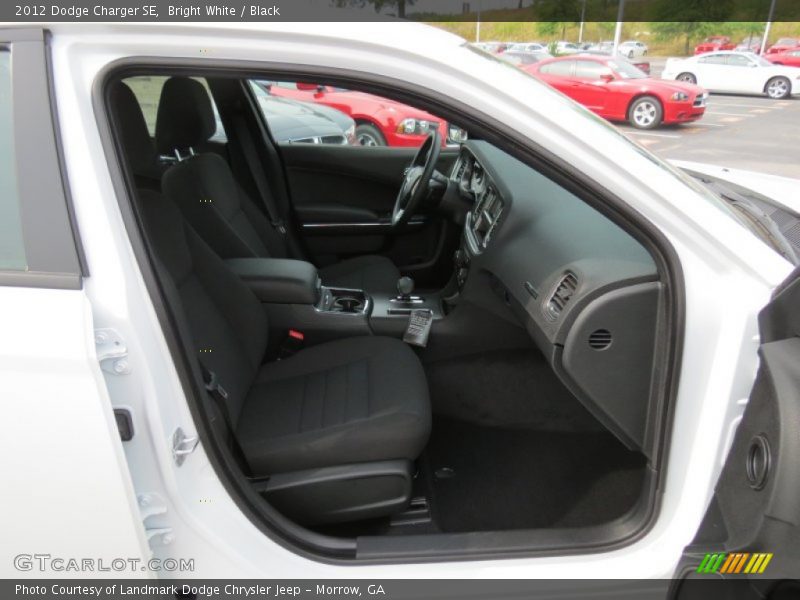 Bright White / Black 2012 Dodge Charger SE