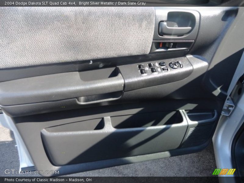 Bright Silver Metallic / Dark Slate Gray 2004 Dodge Dakota SLT Quad Cab 4x4