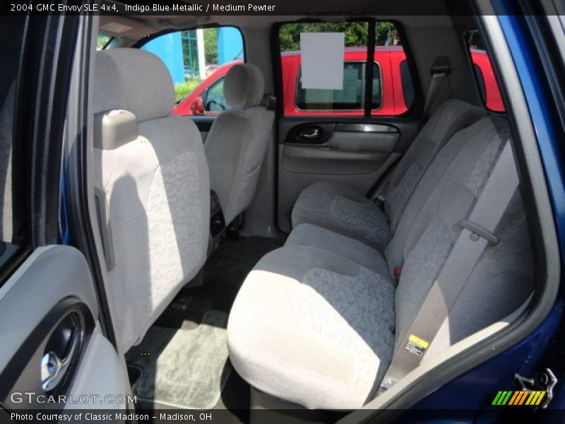 Indigo Blue Metallic / Medium Pewter 2004 GMC Envoy SLE 4x4
