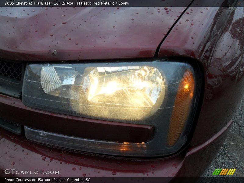 Majestic Red Metallic / Ebony 2005 Chevrolet TrailBlazer EXT LS 4x4