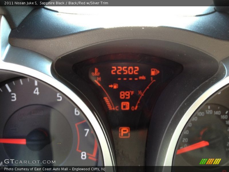 Sapphire Black / Black/Red w/Silver Trim 2011 Nissan Juke S