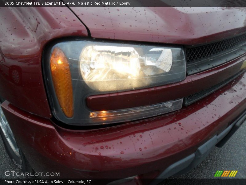 Majestic Red Metallic / Ebony 2005 Chevrolet TrailBlazer EXT LS 4x4