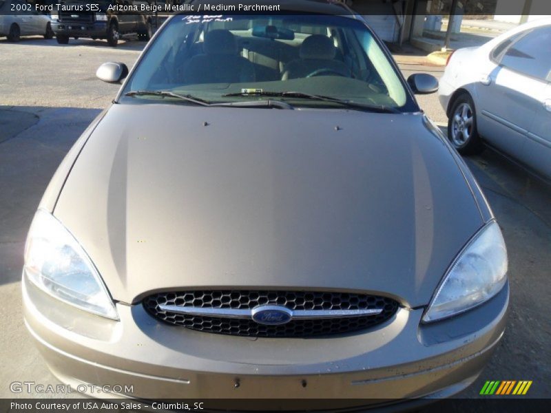 Arizona Beige Metallic / Medium Parchment 2002 Ford Taurus SES