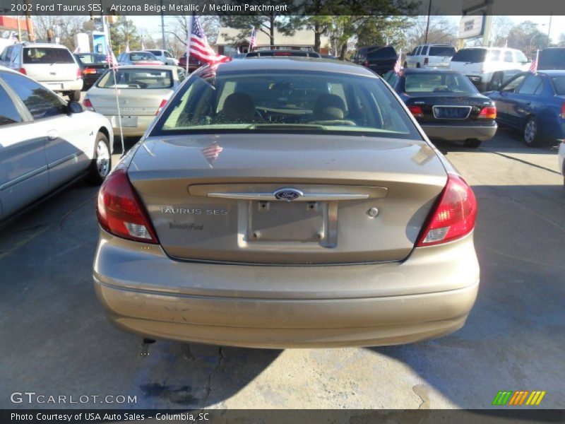 Arizona Beige Metallic / Medium Parchment 2002 Ford Taurus SES