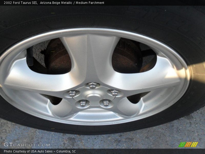 Arizona Beige Metallic / Medium Parchment 2002 Ford Taurus SES