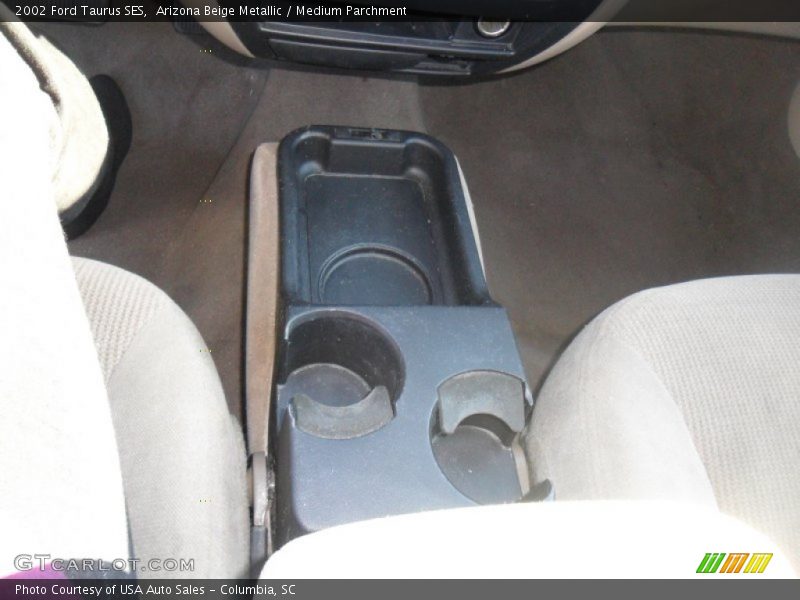 Arizona Beige Metallic / Medium Parchment 2002 Ford Taurus SES