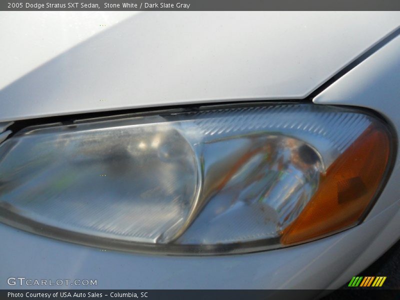 Stone White / Dark Slate Gray 2005 Dodge Stratus SXT Sedan