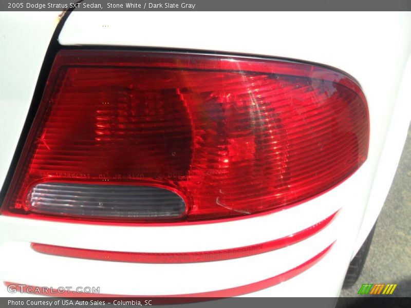 Stone White / Dark Slate Gray 2005 Dodge Stratus SXT Sedan