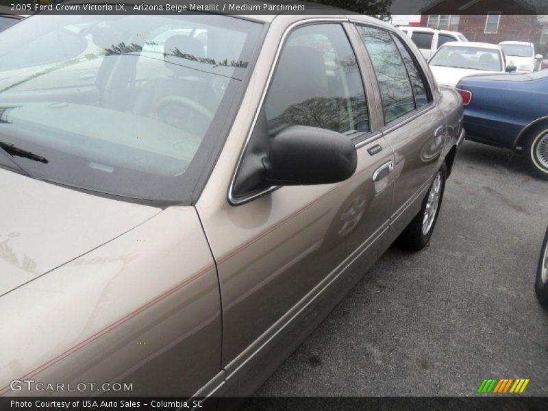 Arizona Beige Metallic / Medium Parchment 2005 Ford Crown Victoria LX