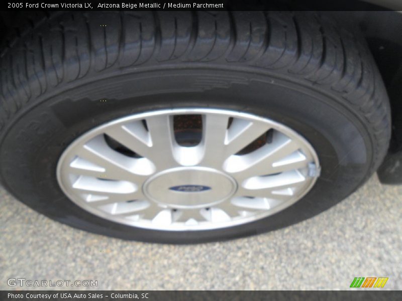 Arizona Beige Metallic / Medium Parchment 2005 Ford Crown Victoria LX