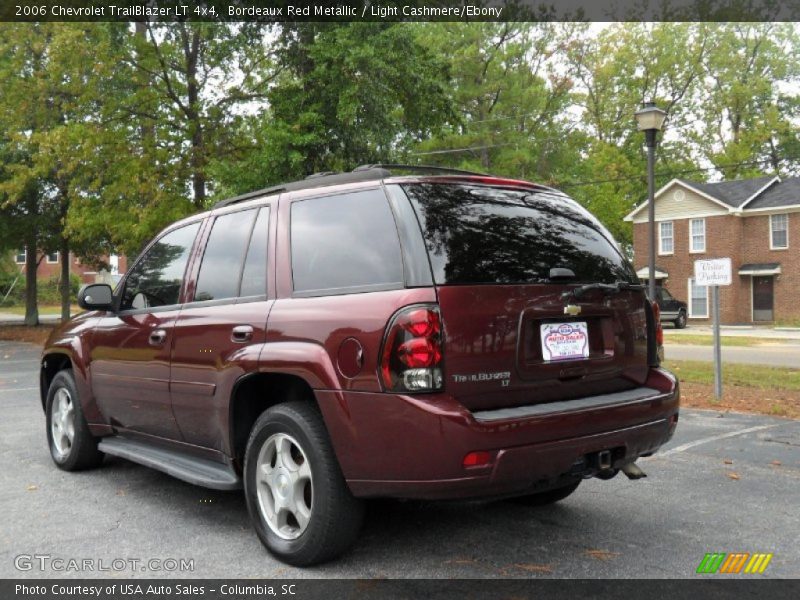 Bordeaux Red Metallic / Light Cashmere/Ebony 2006 Chevrolet TrailBlazer LT 4x4