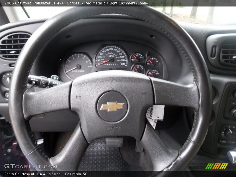 Bordeaux Red Metallic / Light Cashmere/Ebony 2006 Chevrolet TrailBlazer LT 4x4