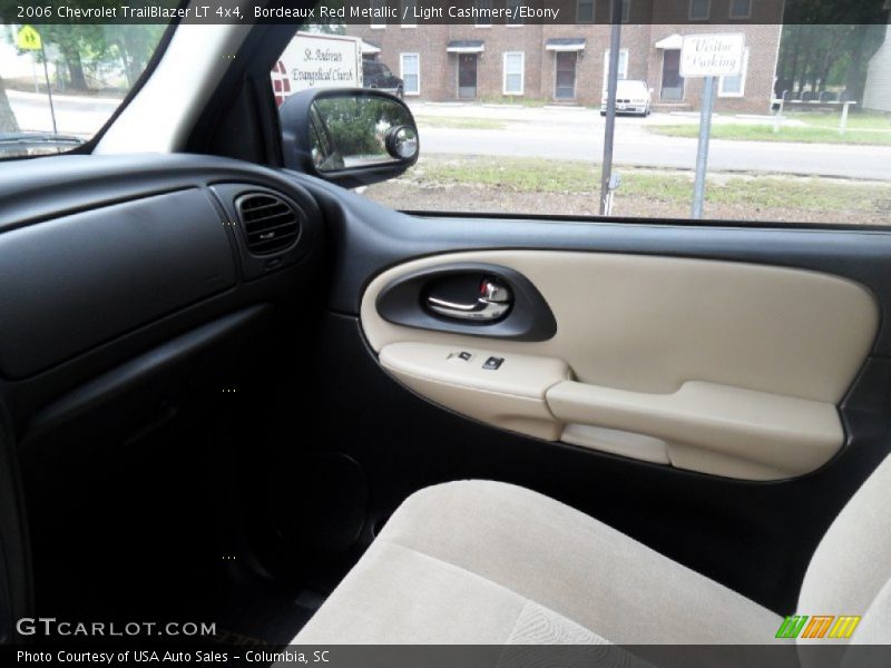 Bordeaux Red Metallic / Light Cashmere/Ebony 2006 Chevrolet TrailBlazer LT 4x4