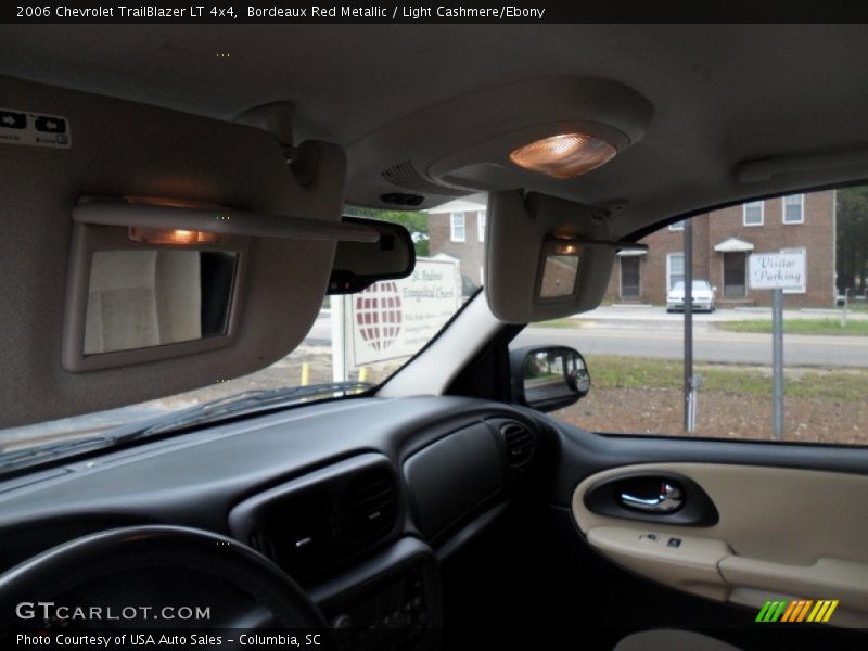 Bordeaux Red Metallic / Light Cashmere/Ebony 2006 Chevrolet TrailBlazer LT 4x4