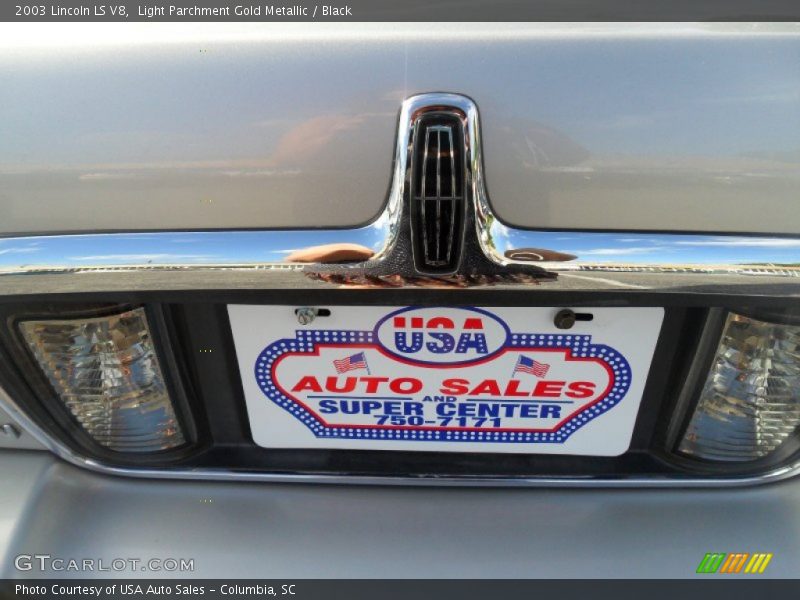 Light Parchment Gold Metallic / Black 2003 Lincoln LS V8