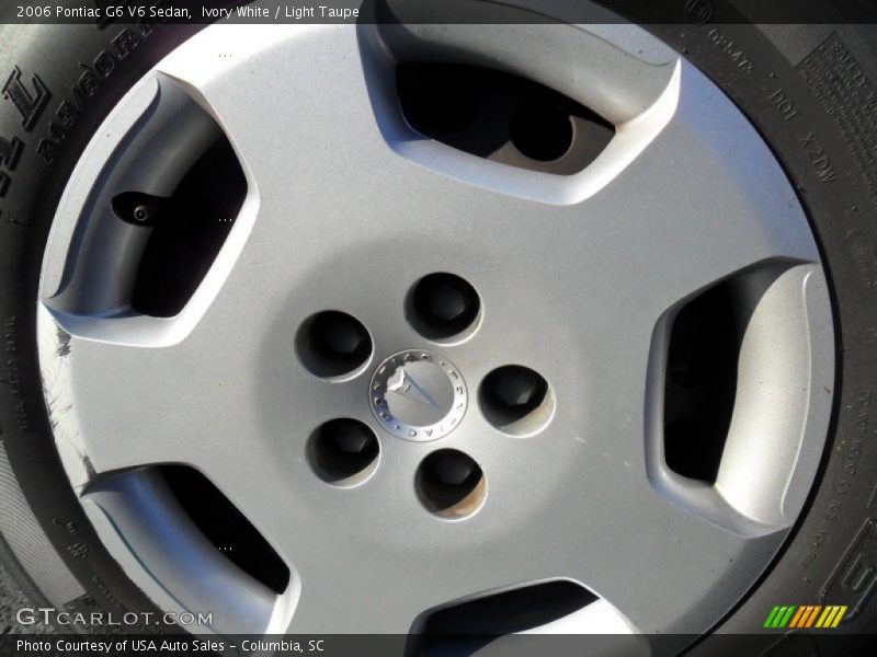 Ivory White / Light Taupe 2006 Pontiac G6 V6 Sedan